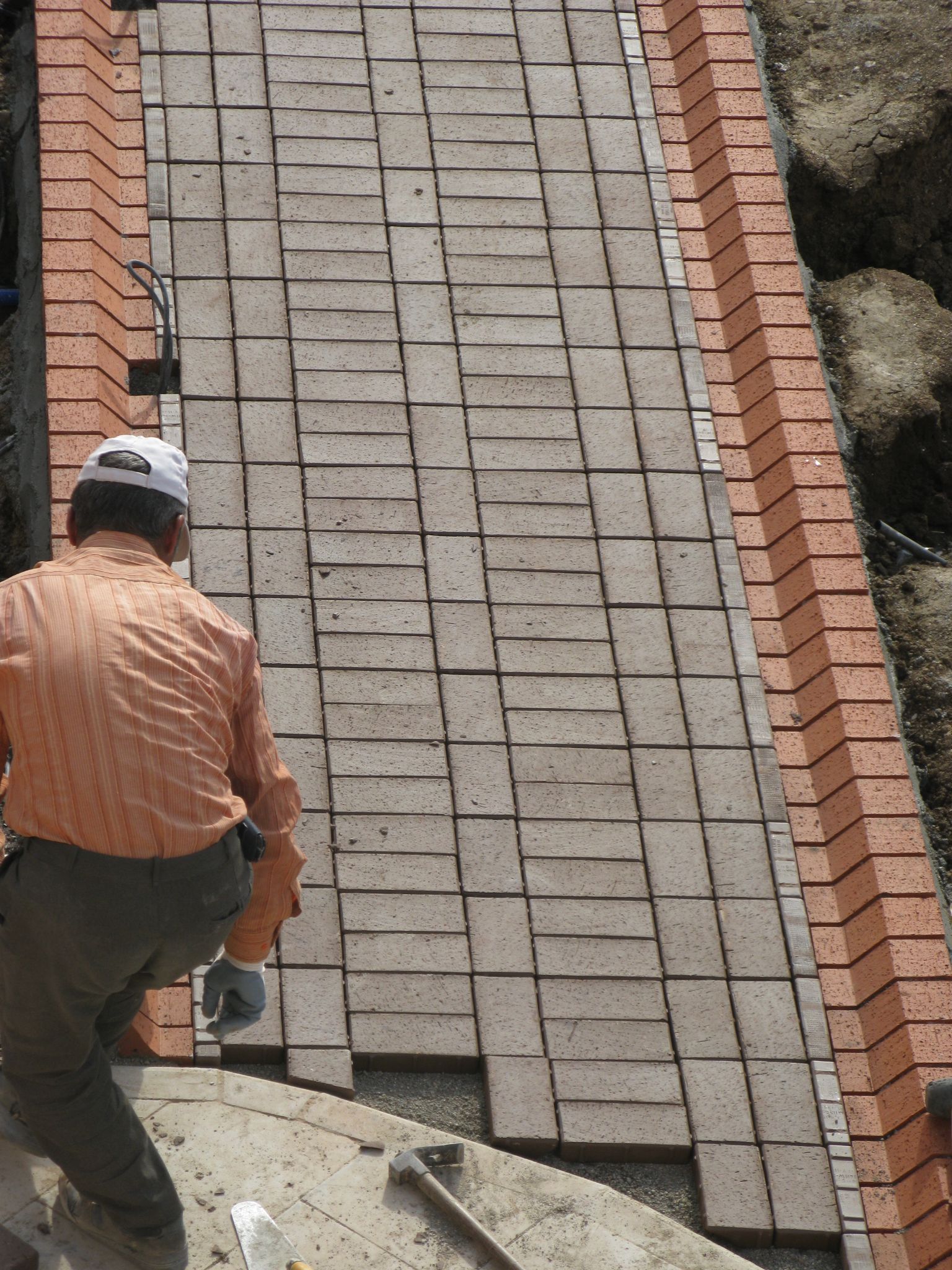 TABAN TUĞLA UYGULAMASI