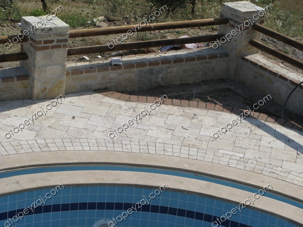 Eskitme Traverten Havuz terası