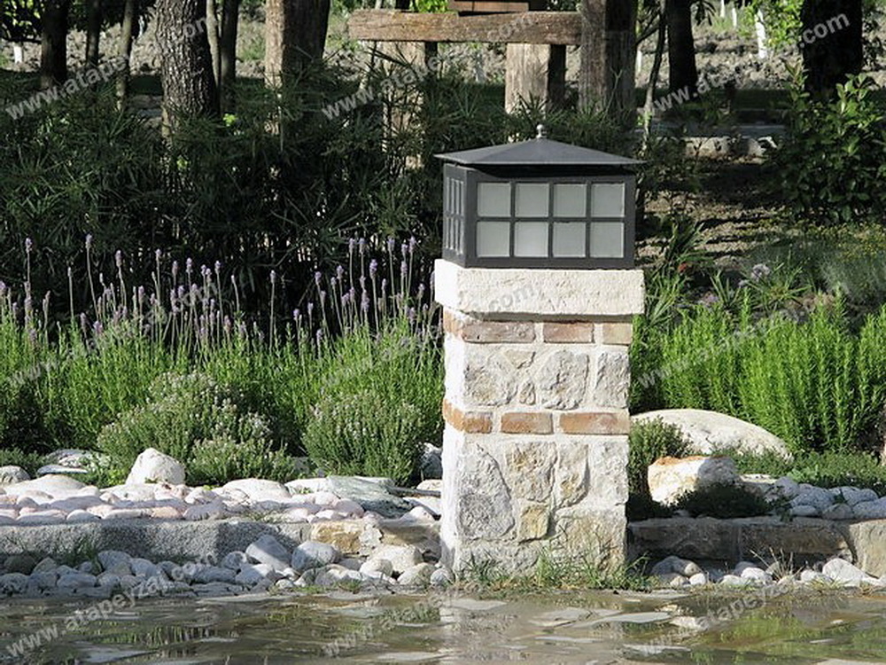 Taş kaideli Alçak Aydınlatma